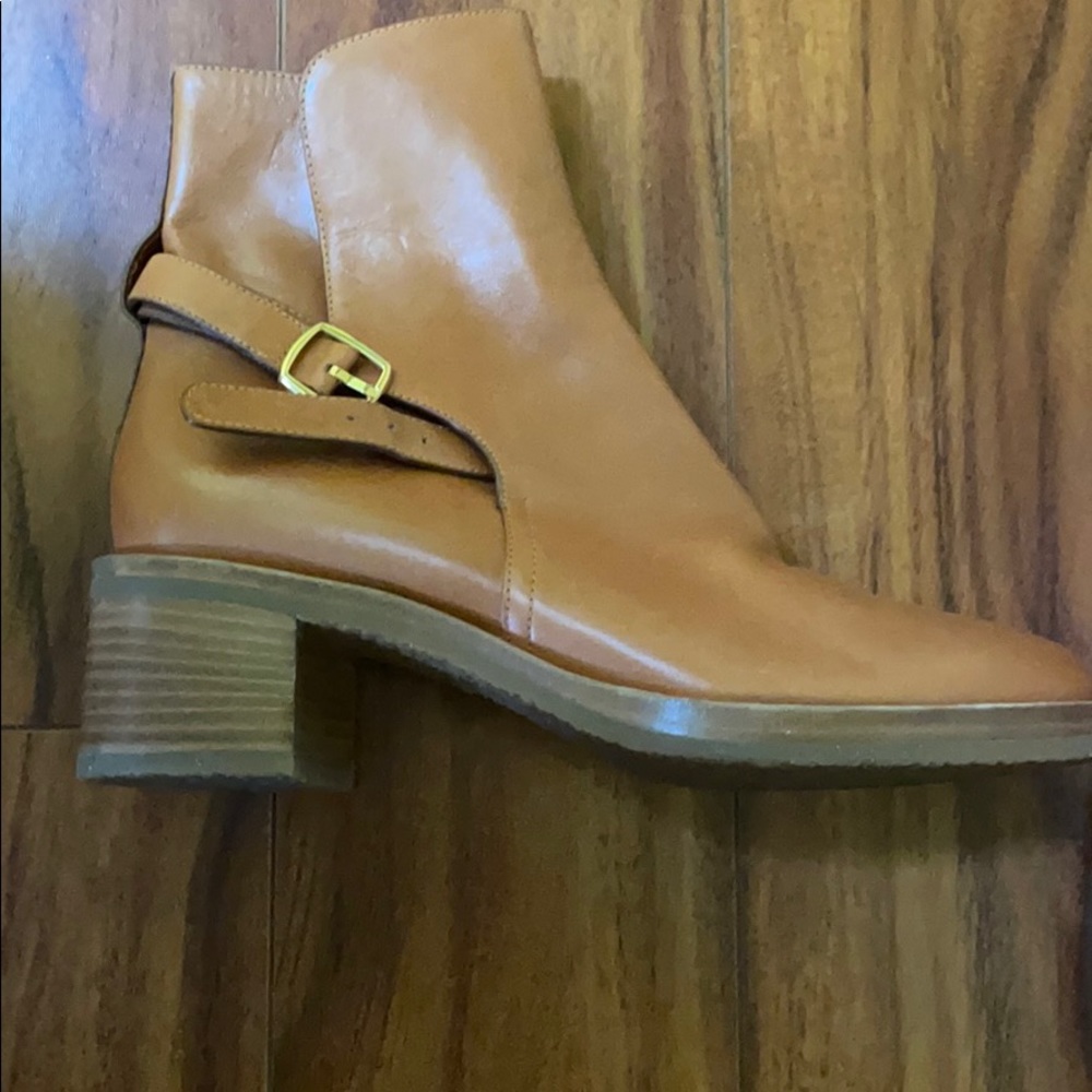 Boots - Picture 2 of 3